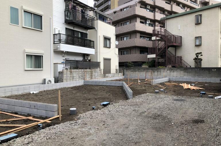 06DD2E26-A4D0-413A-8956-8FF8839D445A