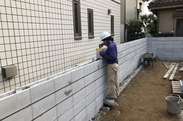 CA16E8FF-AB73-421F-8538-31D4A7F85389