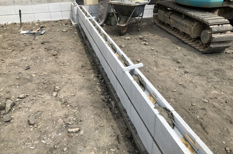 EA53E030-4290-4D42-8A09-BF1349387585