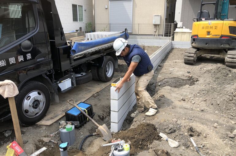 39BEB2F8-AE9B-4A32-BBA2-81A9999197BD