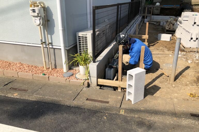 82BE2EA8-2536-43AD-9B43-B687D5C78CA4