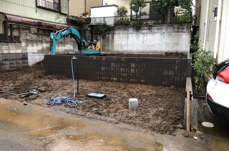 ブロック積み、整地