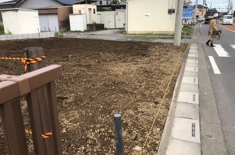 EFDC4EDA-A892-4DE8-8E50-877C3CBEAD40