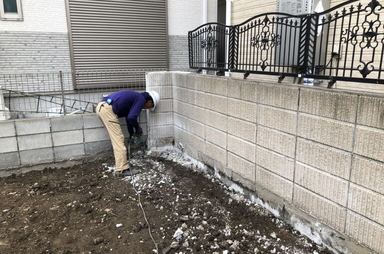 19E4895C-3B53-47D1-8364-F59C2C953F34