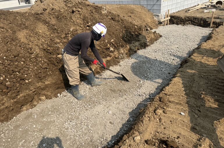 間仕切り型枠ブロック基礎下地工事