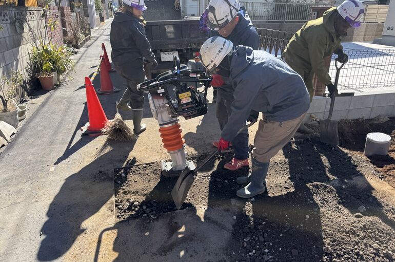 型枠ブロックボイド取り外し工事