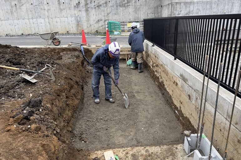 捨てコンクリート打設工事